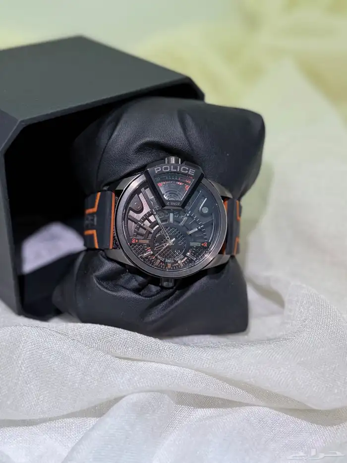 ساعات أصلية بخصم يصل إلى  70 14