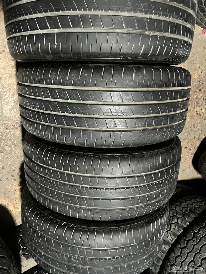 كفرات برجستون ياباني مقاس 235 45 18 كامري 5