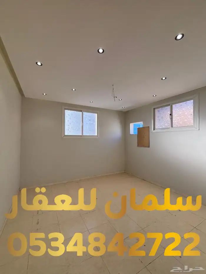 للبيع فيلا روف في حي الربوة 12