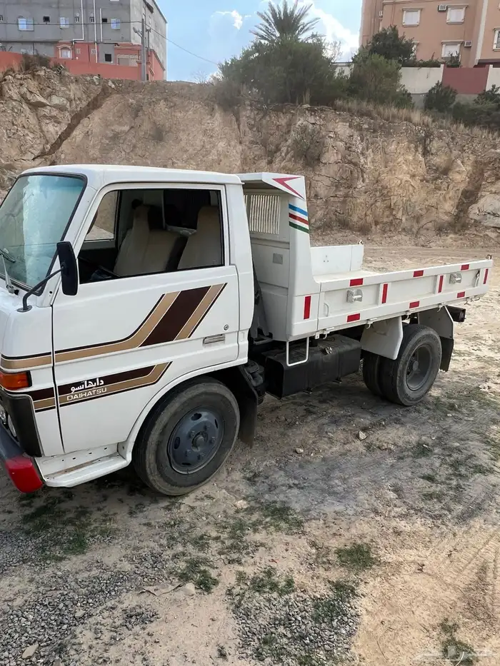 قلاب ديهاتسو 84 8