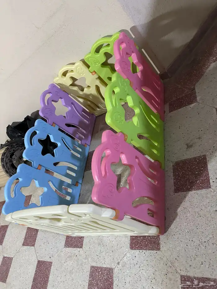حاجز اطفال مع باب قفل 3