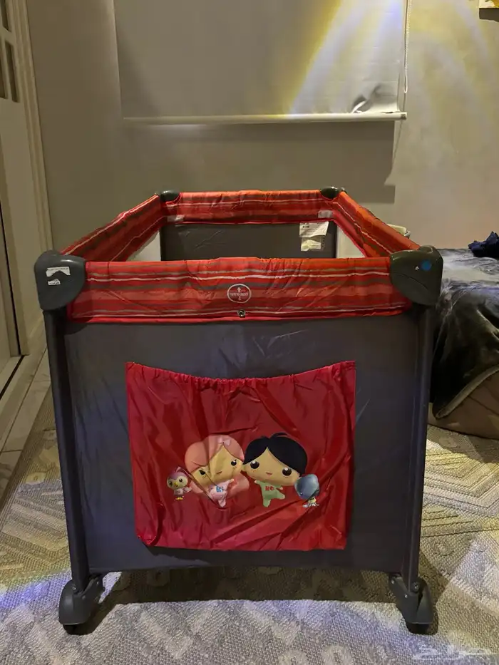 سرير اطفال 0