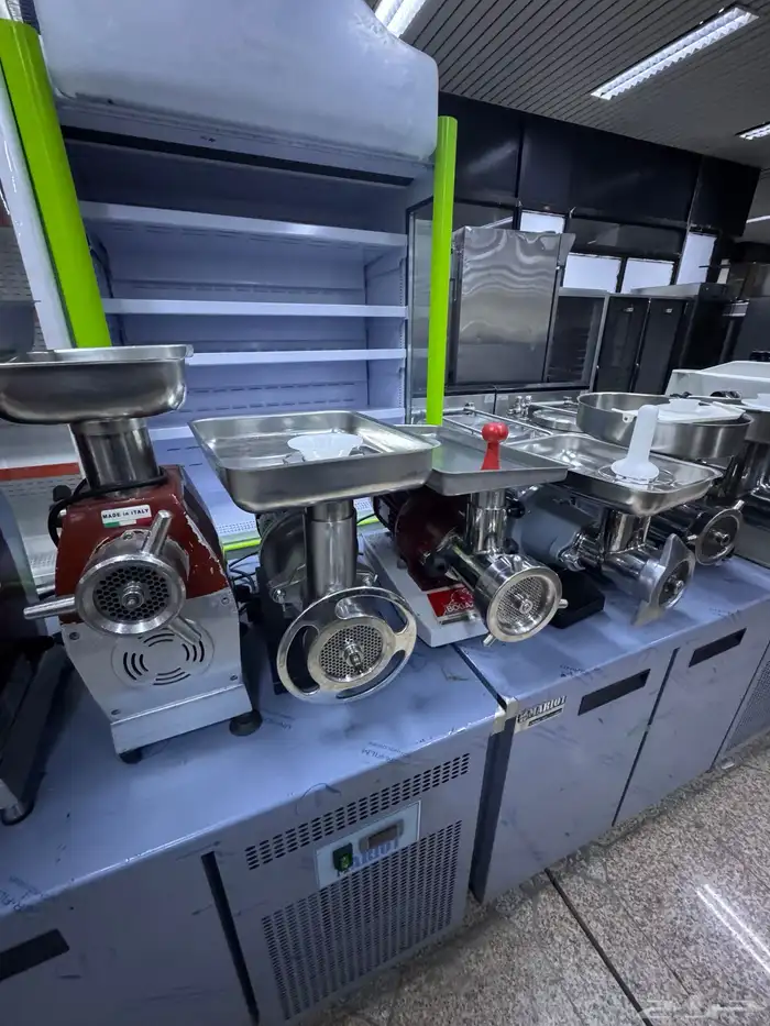 فرامة لحم ايطالي مستخدم نضيف 10