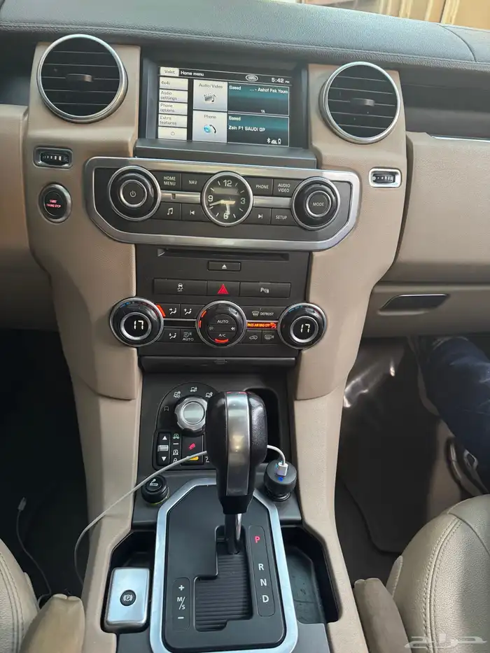 لاند روفر 2013 - LR4 21