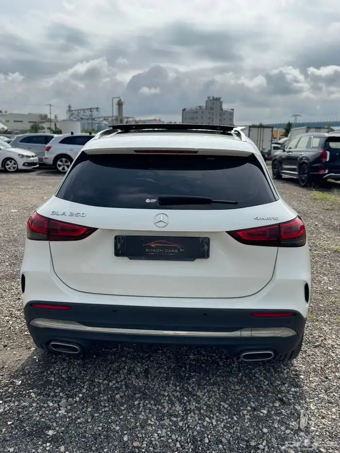 مرسيدس GLA250 فل كامل 2020 (بحاله ممتازه) 4