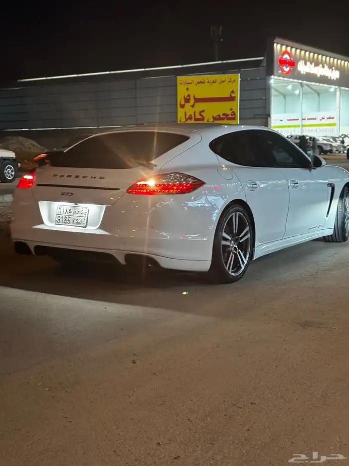 بورش بانميرا GTS v8 4