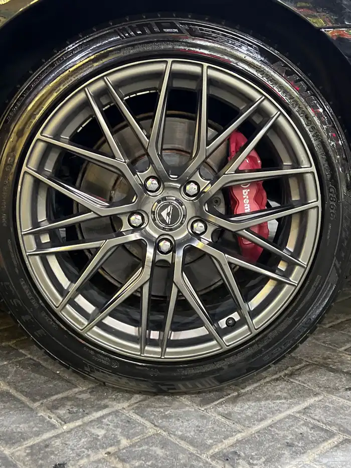 جنوط جنسس G70 1