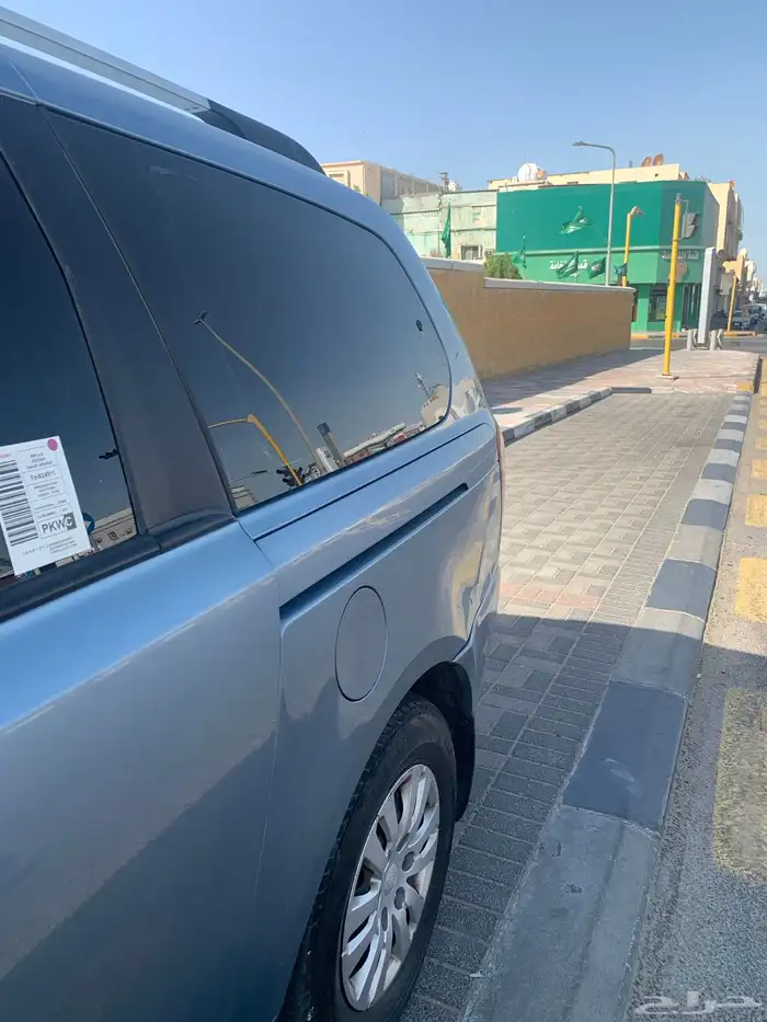 للبيع كيا كرنفال 2012 الستاندر 7