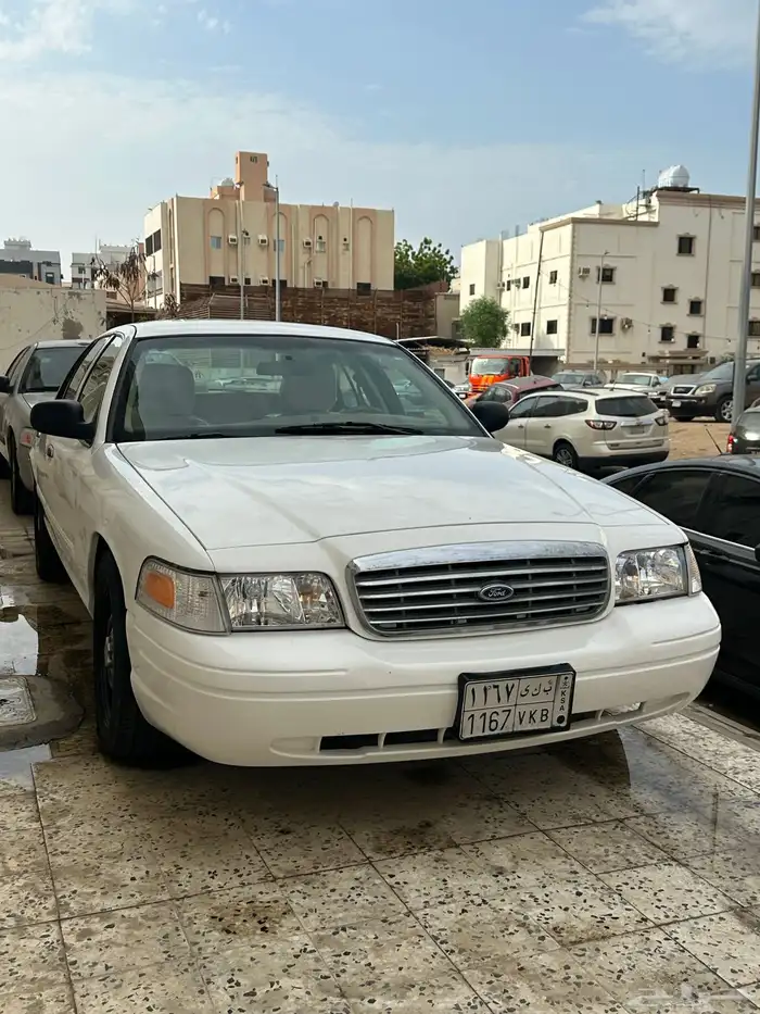 فورد بوليسي 2011 5