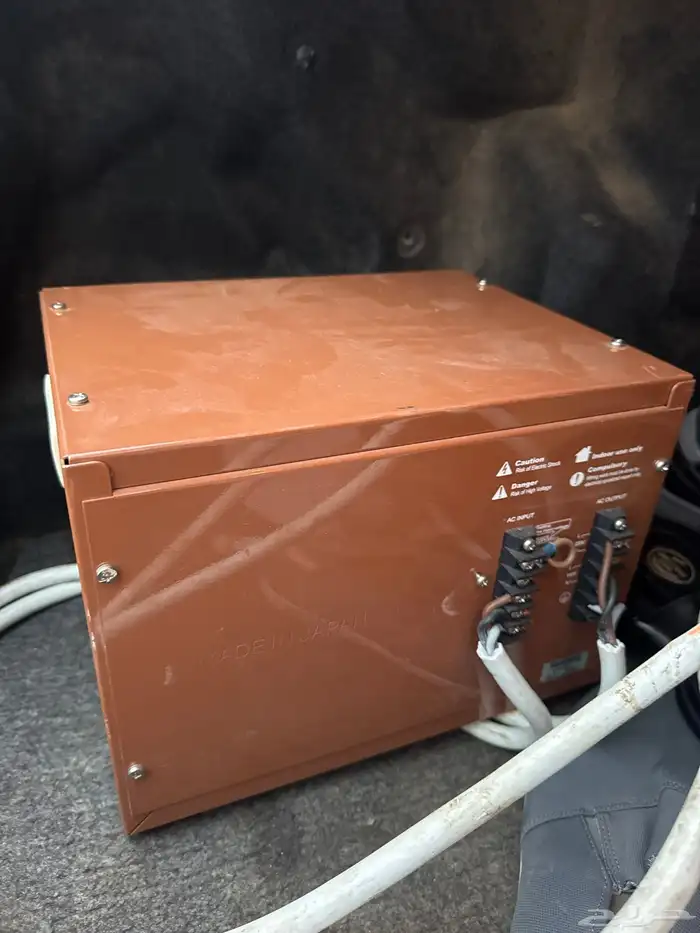 منضم ومحول كهربائي 2000 واط 2