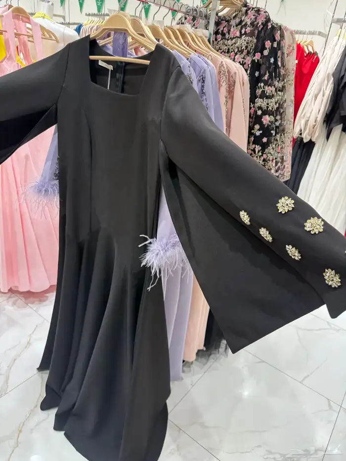 فستان اسود فخم 1
