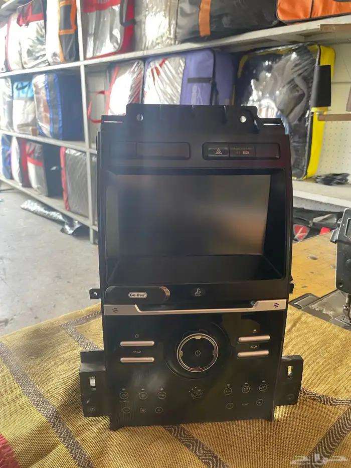 شاشه فورد تورس 4