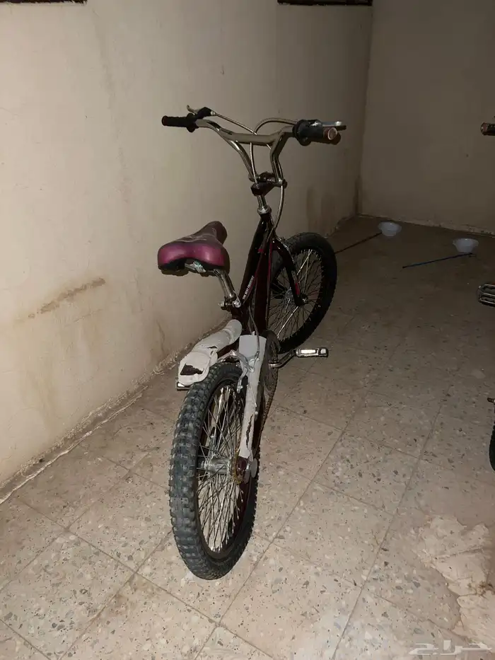 سيكل كوبرا لون عنابي مقاس20جديد استعمال قليل جدا 0