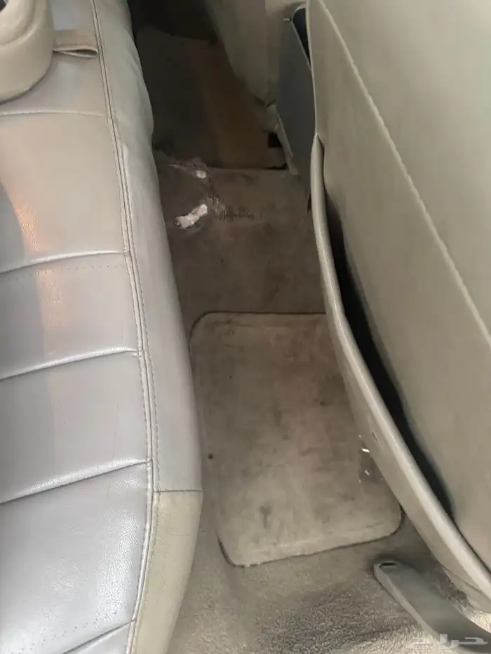 فورد جراند ماركيز 2010 24