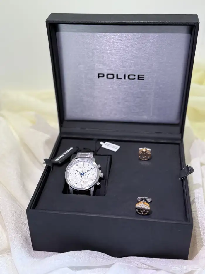 ساعات أصلية بخصم يصل إلى  70 13