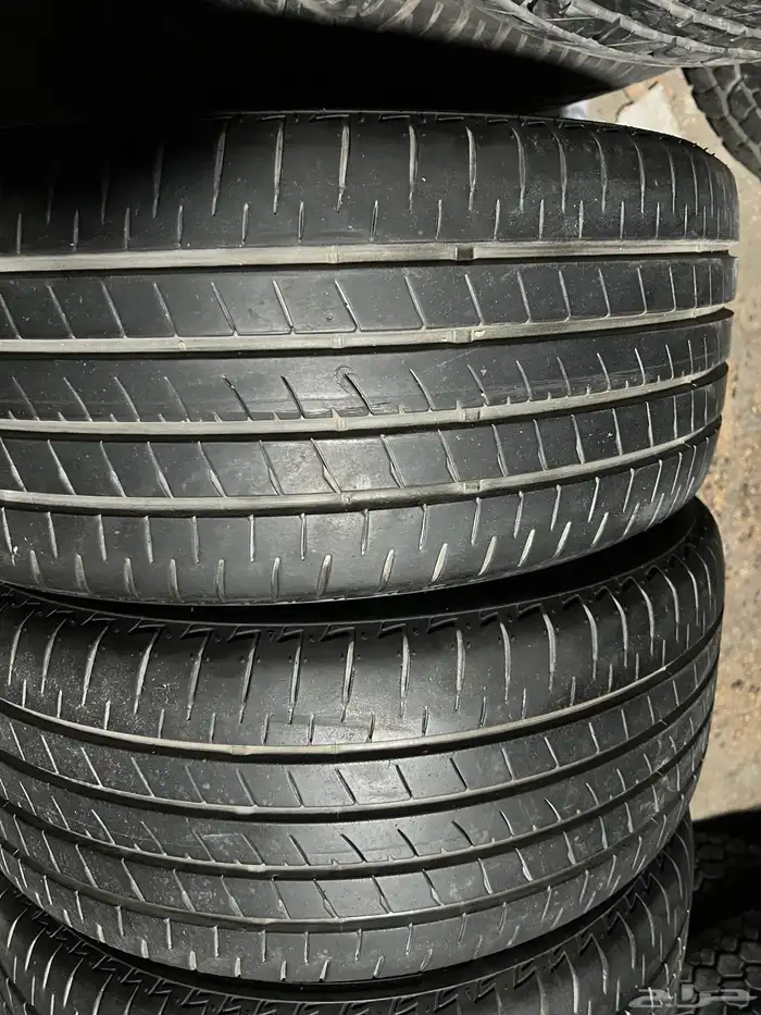 كفرات برجستون ياباني مقاس 235 45 18 كامري 0