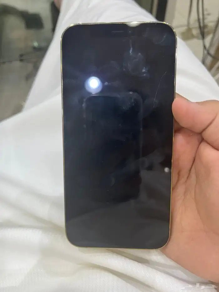 ايفون 12 برو 1