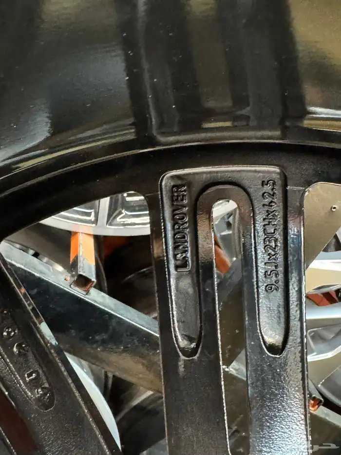 جنوط رنج روفر موديل 2024مقاس 23 6