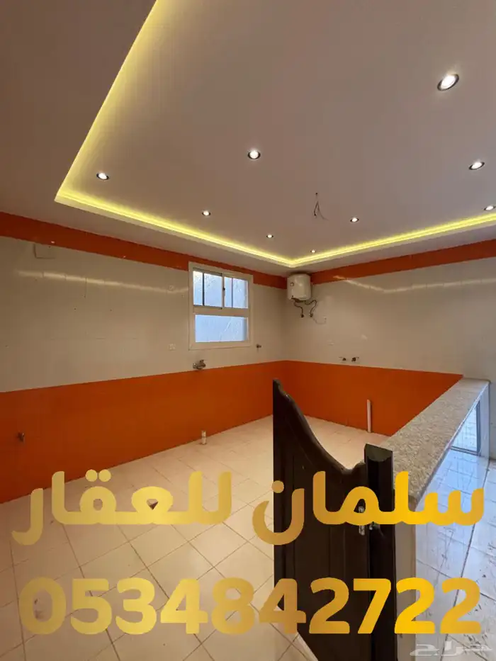 للبيع فيلا روف في حي الربوة 11