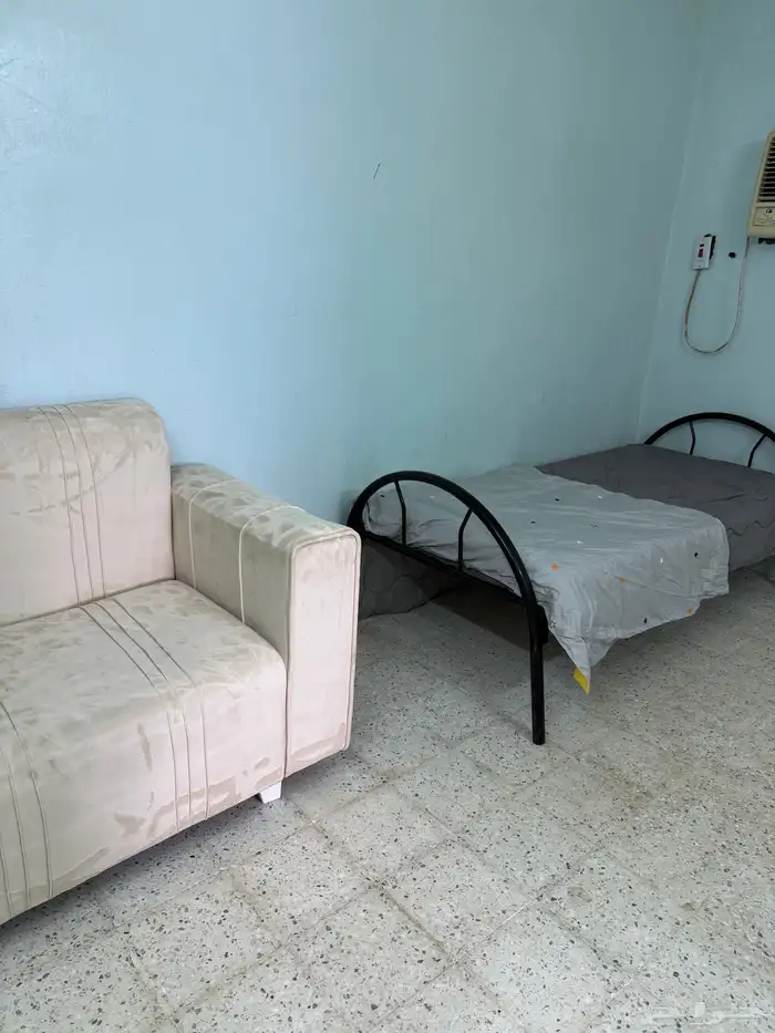 ملحق خارجي بالسيل الصغير للايجار 3