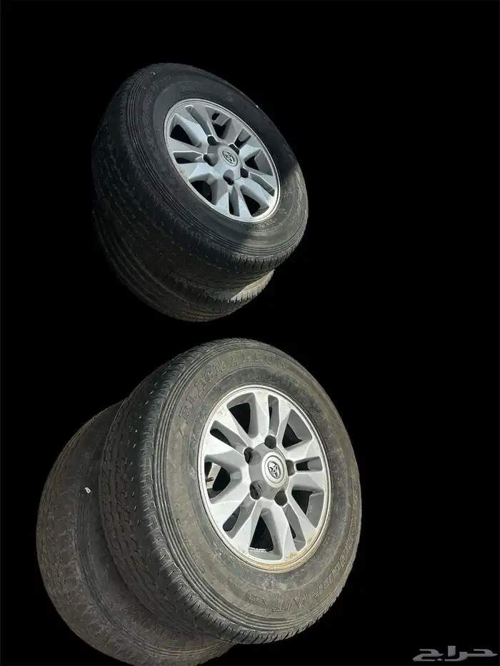 جنوط مع كفرات جيب لاندكروزر vxr2010 مقاس 17 0