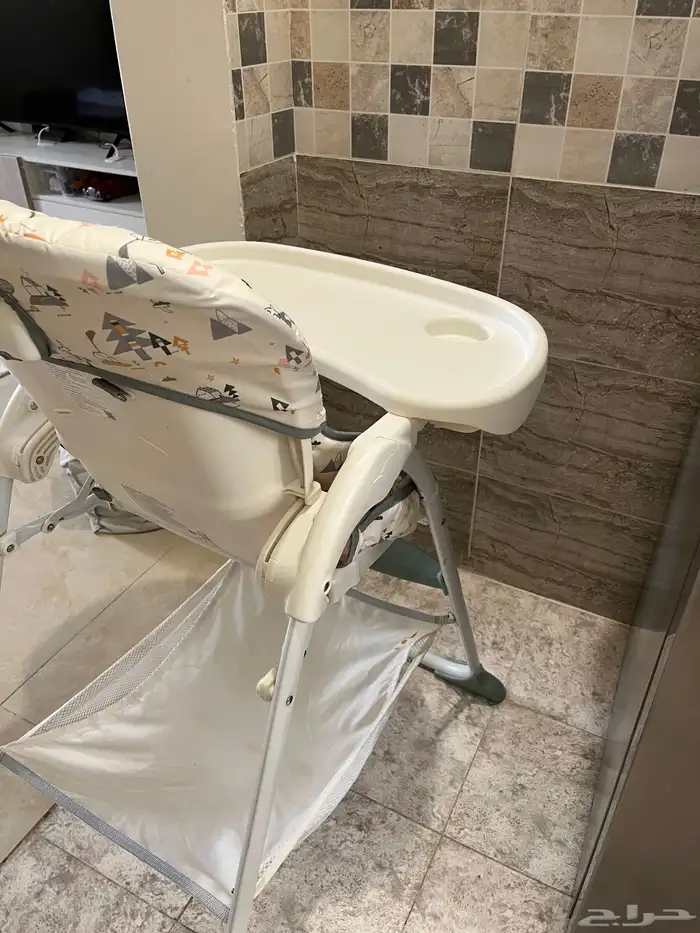 high chair مقعد طعام للاطفال 3