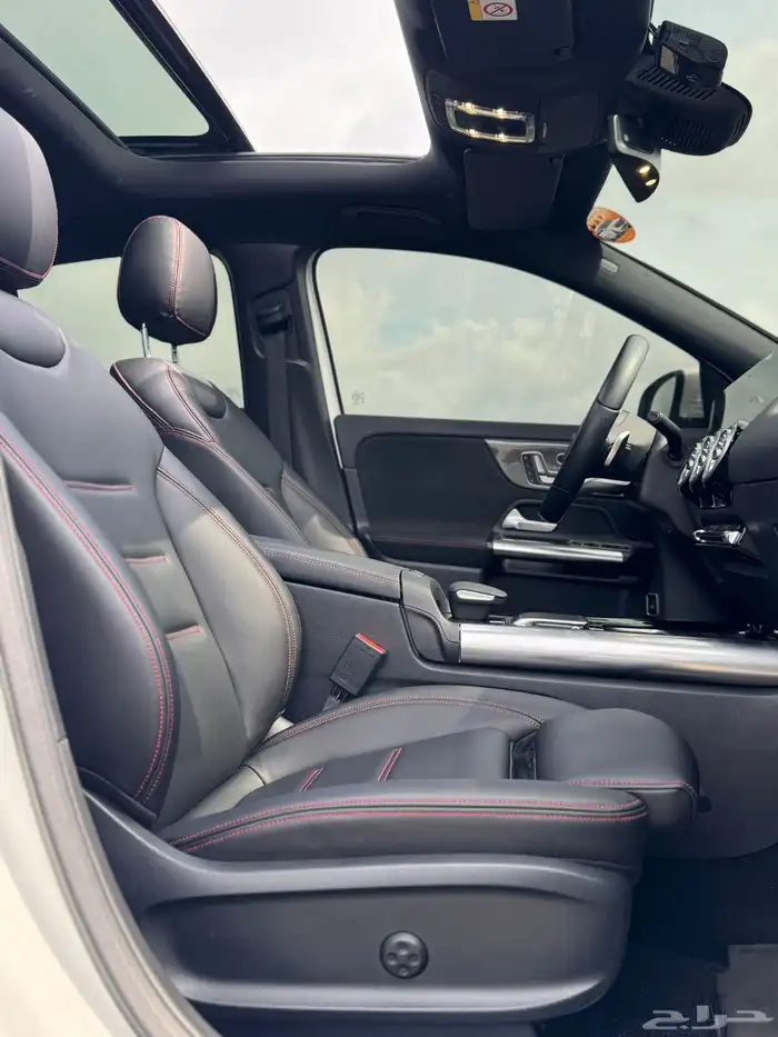 مرسيدس GLA250 فل كامل 2020 (بحاله ممتازه) 9