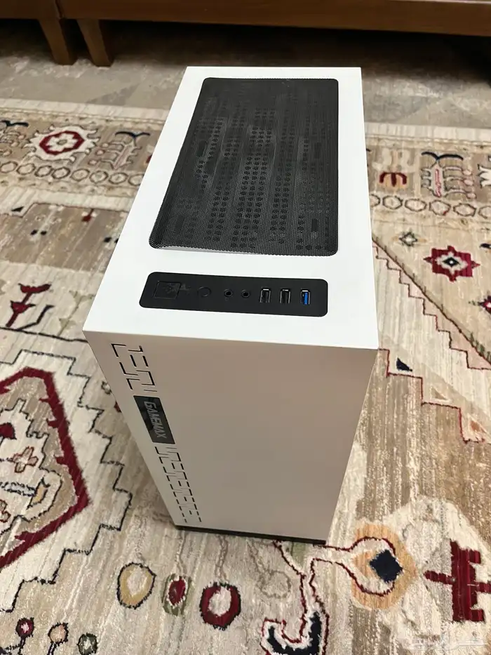 للبيع كيس ابيض و رام ddr4 8gb 6