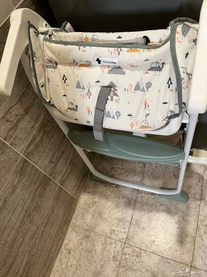 high chair مقعد طعام للاطفال 1