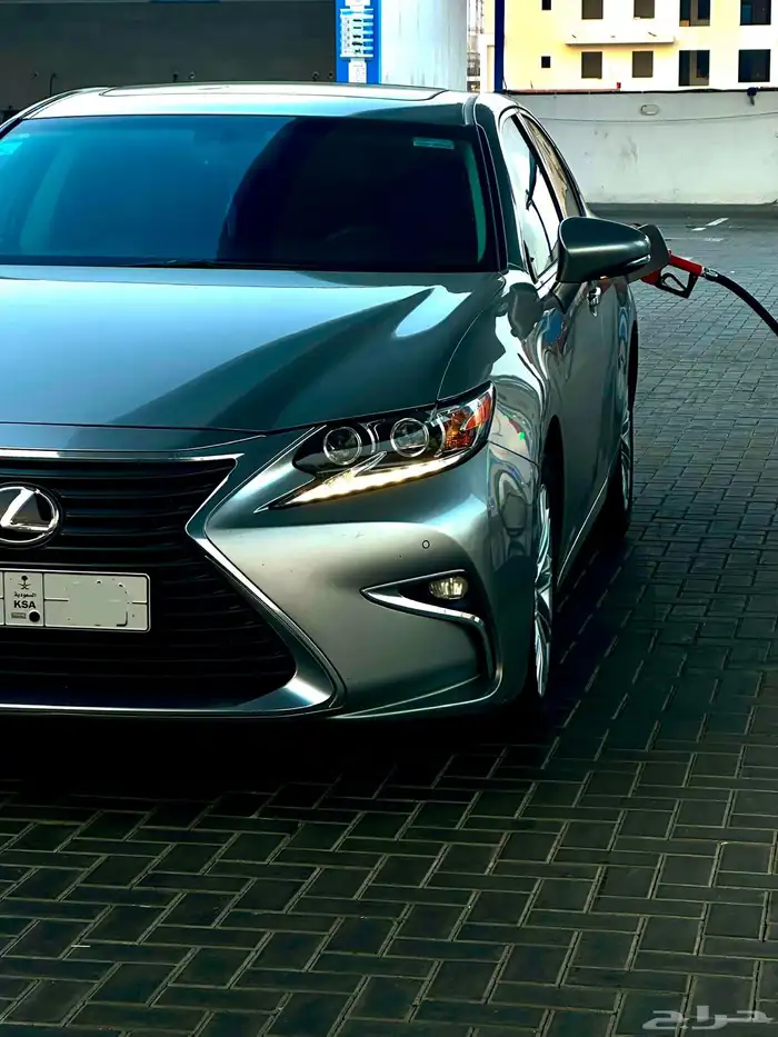 لكزس ES350 موديل 2017 مالك أول 1
