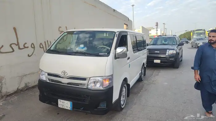 باص تويوتا هايس للإيجار 15 راكب مع سائق 0