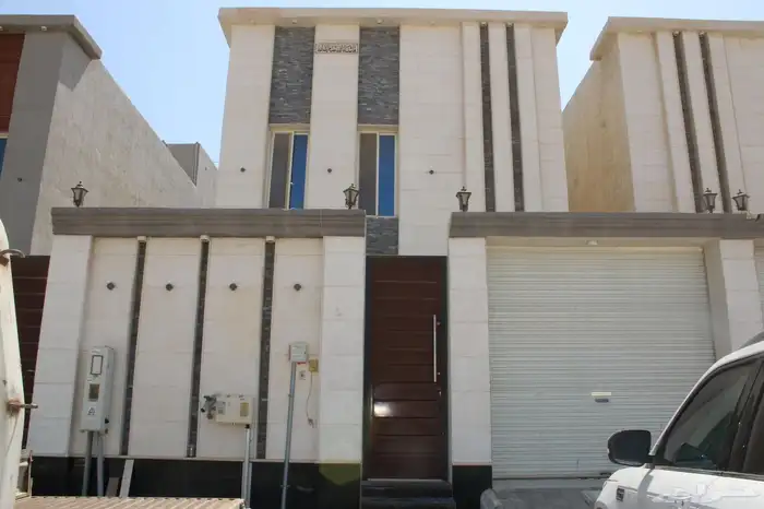 فيلا للايجار جديده ب 42 الف 0
