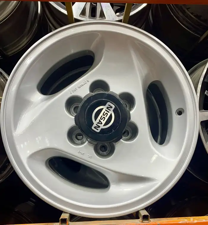 جنوط نيسان سمبوسة مراوح مقاس 16 اصلي وكالة 0