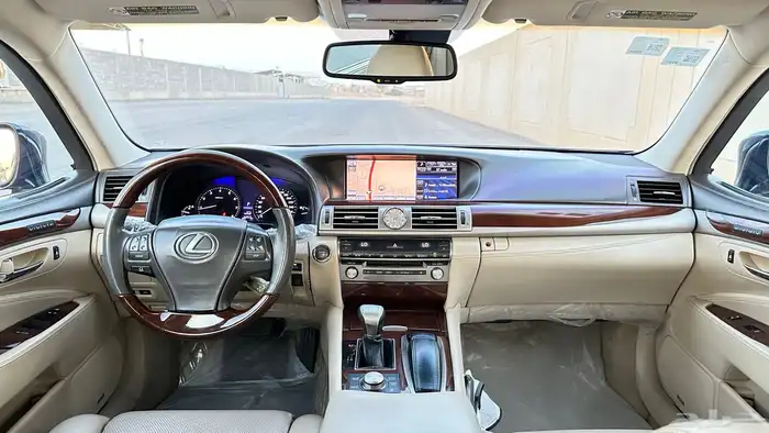 لكزس LS 460 لارج موديل 2013 17
