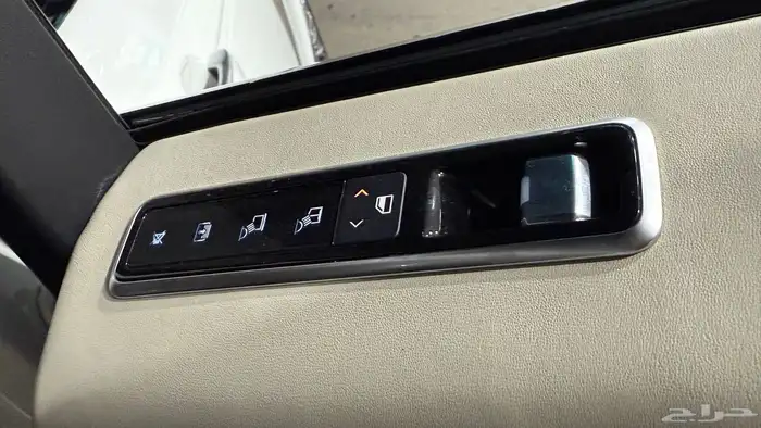 رنج روفر أوتوبيوقرافي تم البيع 14