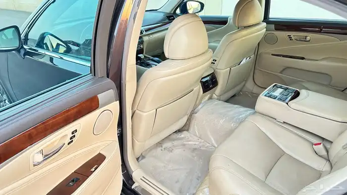 لكزس LS 460 لارج موديل 2013 21