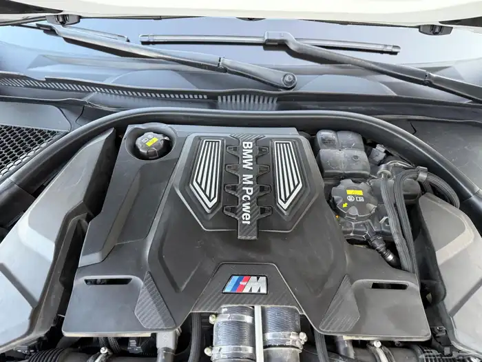 للبيع BMW M8 COMPETITION CARBON CORE 33
