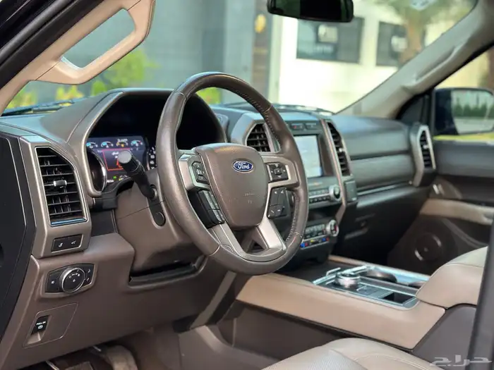 فورد اكسبديشن 2021 XLT 12