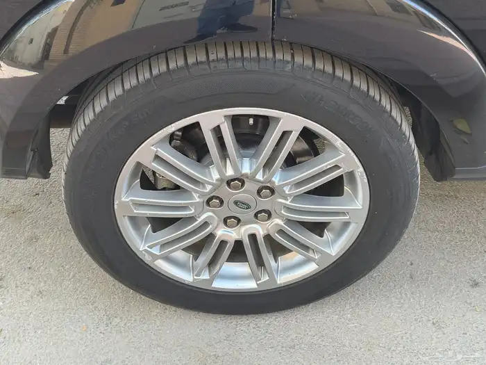 لاند روفر 2013 - LR4 5