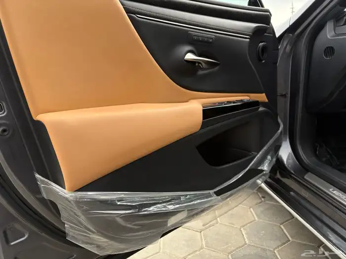 لكزس es 2023 بحالة الاصفار (( مباع )) 28