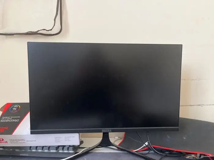 شاشه 24 بوصه 200 فريم 4K 2