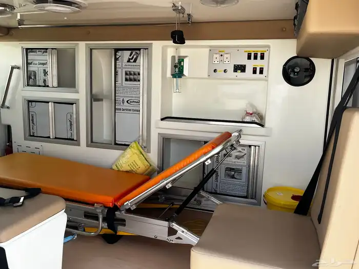 تويوتا باص اسعاف مجهز كامل بنزين موديل 2020 10