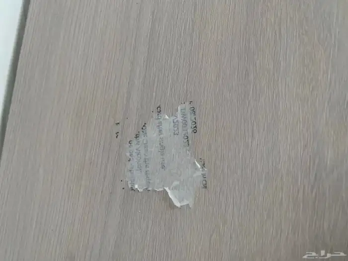 طاوله طويله جدا ماشاءالله نظيفه جدا 4