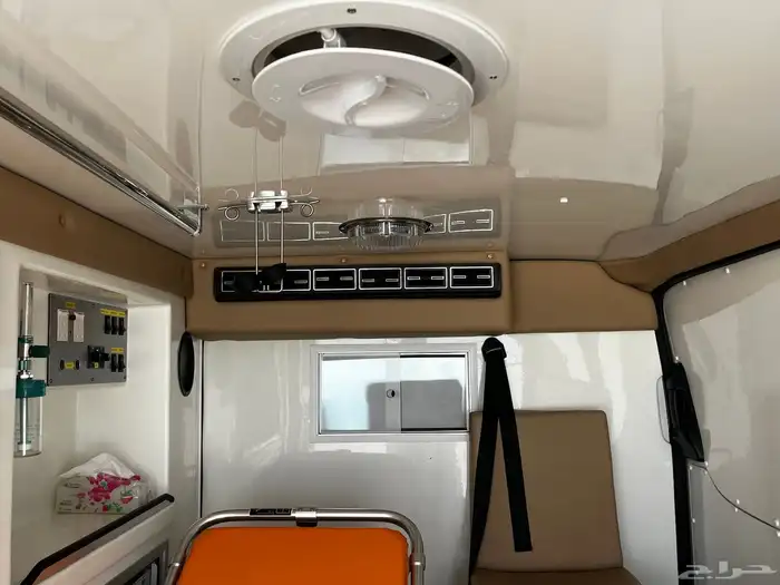 تويوتا باص اسعاف مجهز كامل بنزين موديل 2020 9