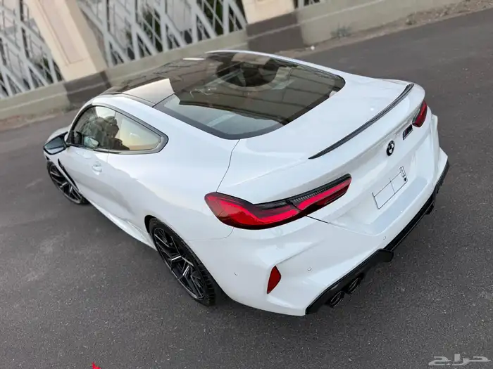 للبيع BMW M8 COMPETITION CARBON CORE 8