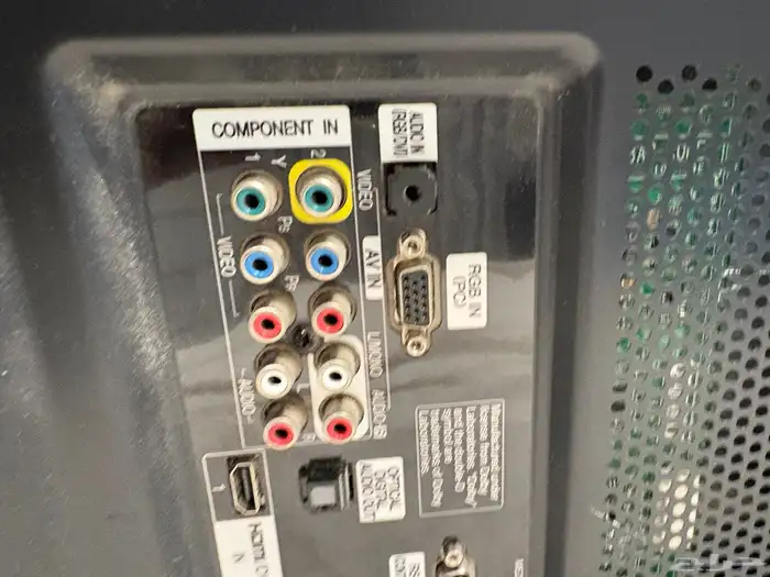 تلفزيون LG 50 بوصة - شفاط مطبخ - طاولات تقديم 5