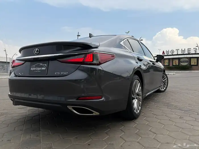 لكزس es 2023 بحالة الاصفار (( مباع )) 1
