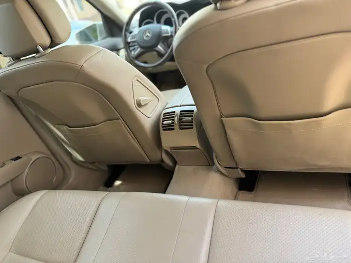 2012 Mercedes-Benz C180 3
