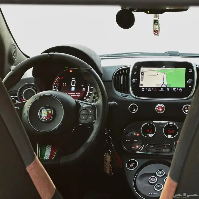 2022 Abarth 595 - SuperPlus  Trim 6