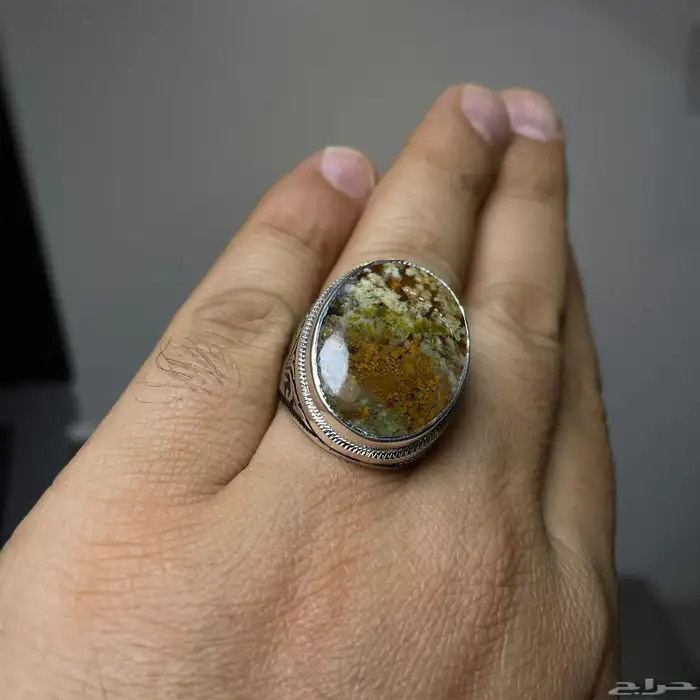 خاتم فضة بنقش كامل بحجر عقيق ((ورد الربيع )) 2